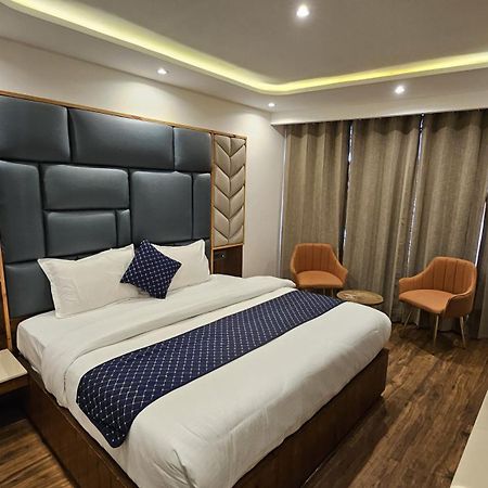 Mountain Zest- Simla Royale Near Mall Road Free Pickup From Railway Station Simla Dış mekan fotoğraf