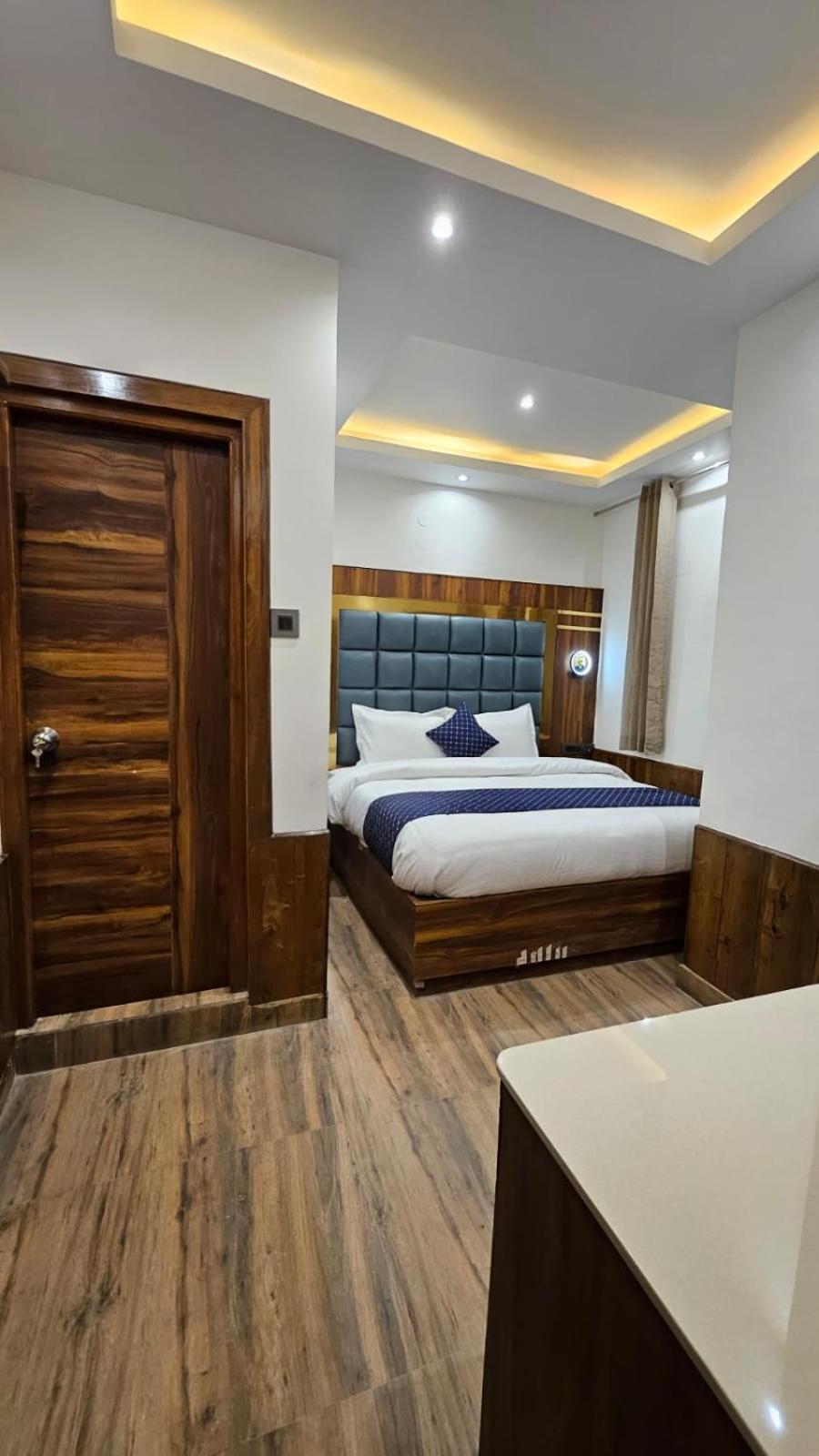 Mountain Zest- Simla Royale Near Mall Road Free Pickup From Railway Station Simla Dış mekan fotoğraf