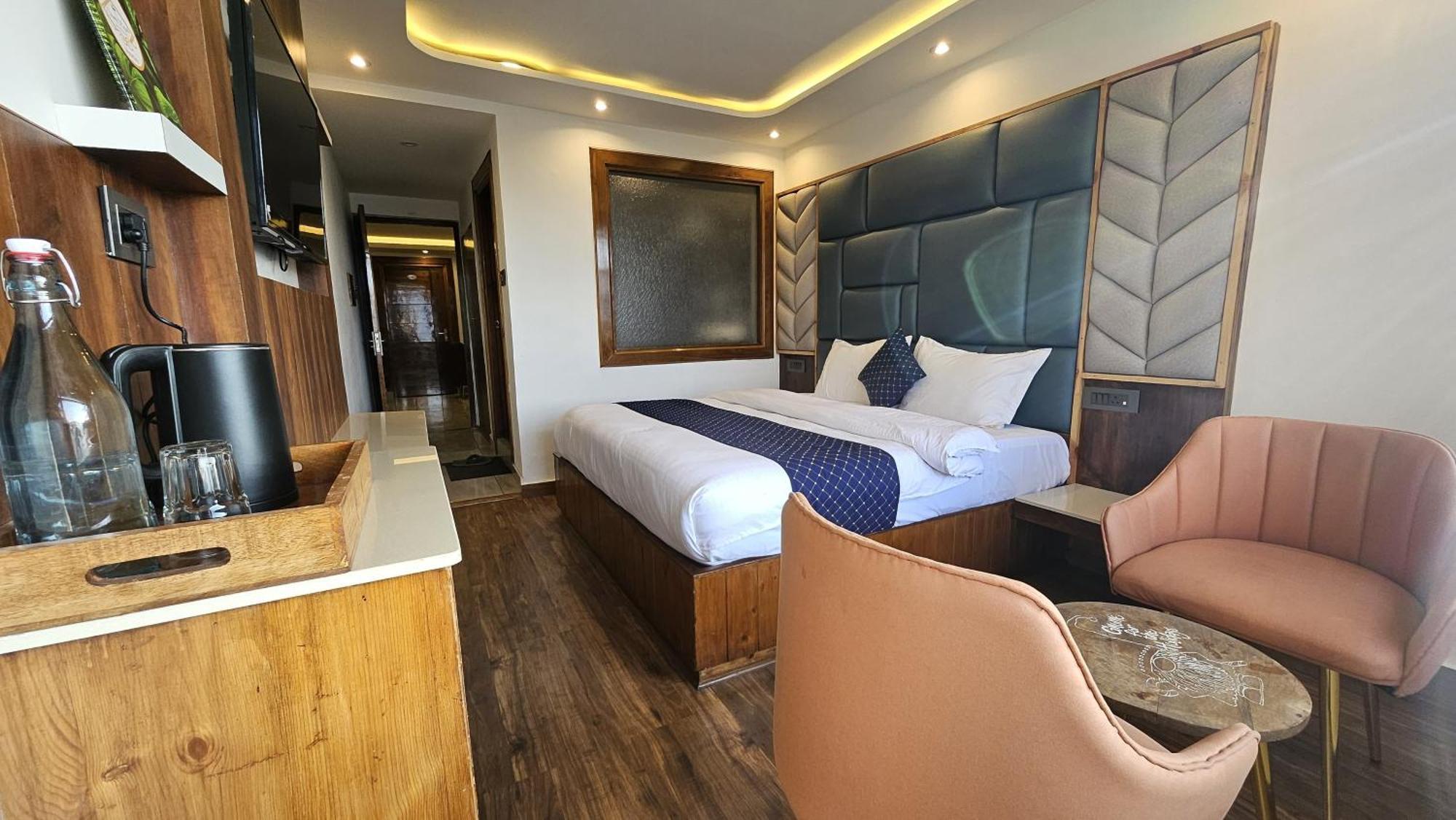 Mountain Zest- Simla Royale Near Mall Road Free Pickup From Railway Station Simla Dış mekan fotoğraf
