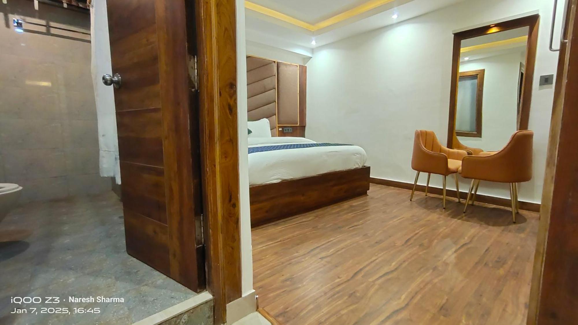 Mountain Zest- Simla Royale Near Mall Road Free Pickup From Railway Station Simla Dış mekan fotoğraf